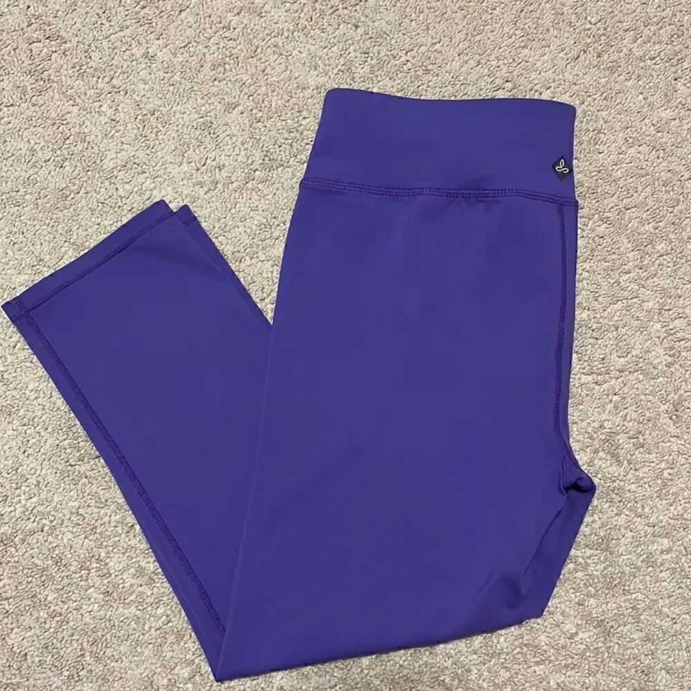 PRANA Size Medium Capri Leggings - Picture 3 of 6